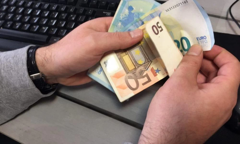 Έκτακτο - Κορωνοϊός: Αναστολή δόσεων δανείων για 3 μήνες για όσους επιδοτηθούν τα 800 ευρώ